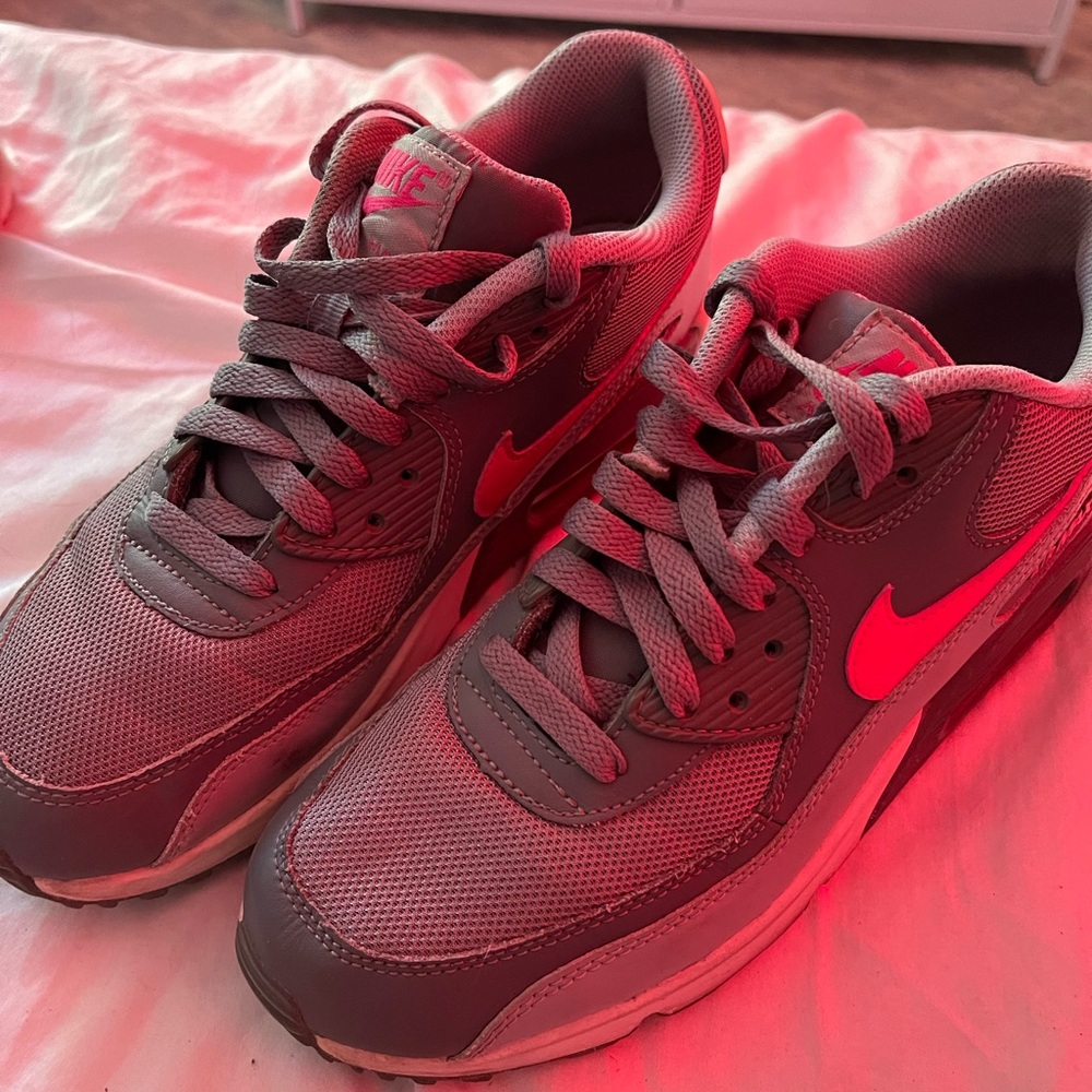 Gray and pink Nike air max